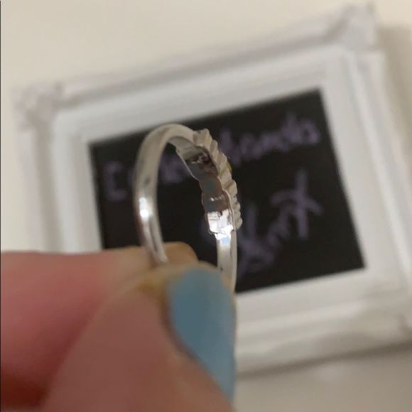 Silver CZ ring - Picture 3 of 5